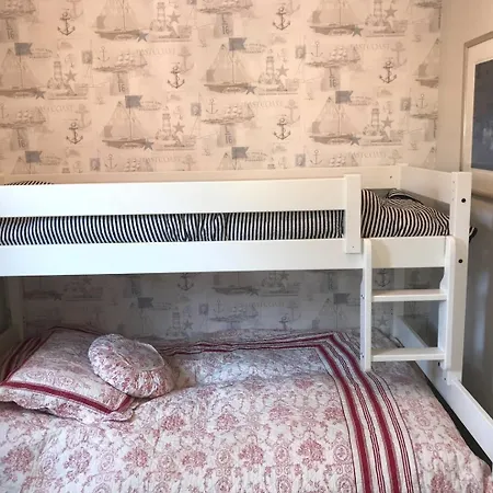 Nora's Waterfront Casa de Férias