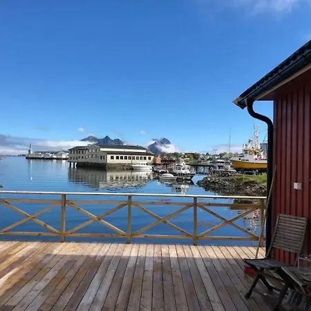Nora's Waterfront *