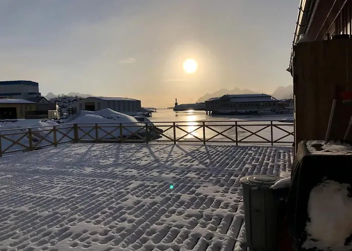 Nora's Waterfront * Свольвер