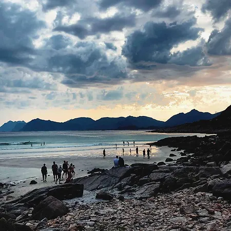 Nora's Waterfront Nyaraló *