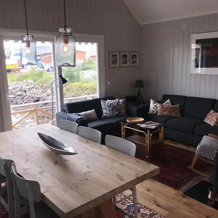 Nyaraló Nora's Waterfront Svolvær